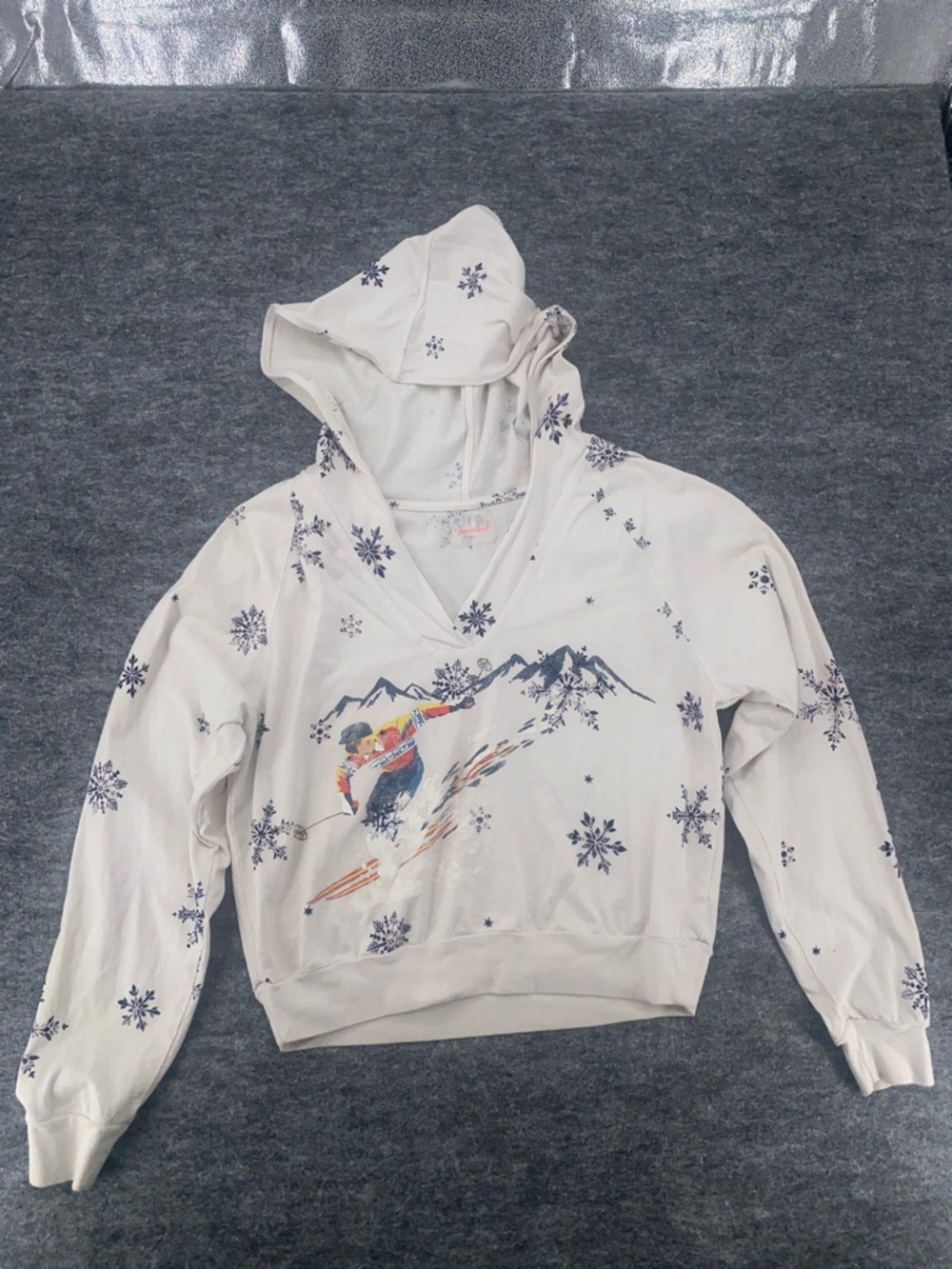 Free People Movement Snowflake Ski Graphic Hoodie Ivory Blue Size M - Picture 3 of 10